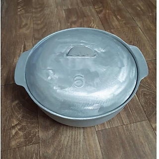 Nồi gang đúc kho thịt cá, nấu lẩu 27cm ( số 6 )