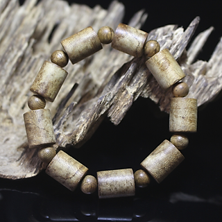 Vòng tay trầm hương đốt trúc phổ thông Trầm Hương An Nhiên- DTPT