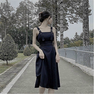 Đầm đen xoè 2 dây tà lệch đan dây eo