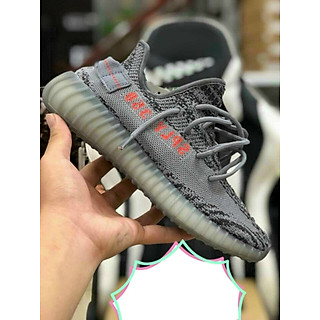 Giày thể thao, giày sneaker xám chữ đỏ