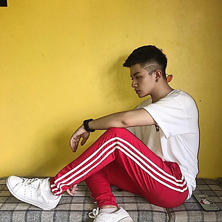 quần đỏ sọc trắng ống suông