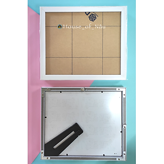 Khung trống in dấu tay chân kỉ niệm cho bé