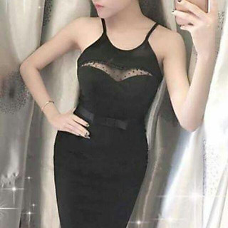 Đầm body khoét ngực