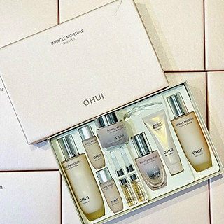 Bộ Dưỡng Da Dưỡng Ẩm Ohui Miracle Moisture 4pcs Special Set Mẫu Mới 2024