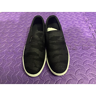 Giày sneaker nam màu vân đen