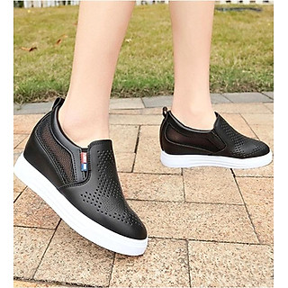 Giày sneaker độn đế ren lưới dập lỗ thoáng C46 đen