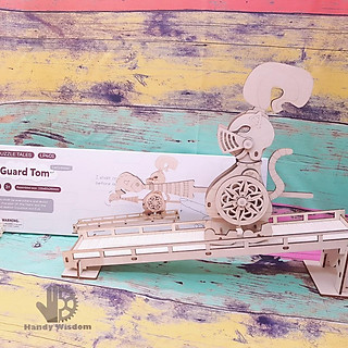 Đồ chơi lắp ráp gỗ - Chú lính gác Tom