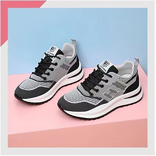 Giày chạy bộ nữ màu xám trắng