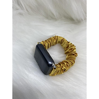 Combo dây đồng hồ apple watch + Scrunchies dây cột tóc, buộc tóc vải lụa màu vàng