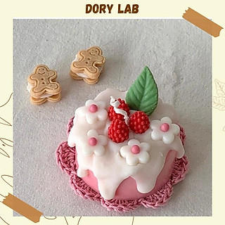 Nến Thơm Bánh Kem Dâu Rừng Hoa Năm Cánh, Quà Tặng - Dory Lab