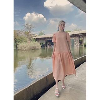 - Đầm ren đuôi cá form rộng suông dài tay phồng