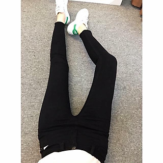 Quần jean nữ đen trơn rách gấu