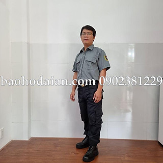Quần áo bảo vệ chuyên nghiệp (áo màu xám - quần túi hộp) có logo bảo vệ cánh tay