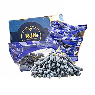 Nho ngón tay Úc - Trái thuôn dài, đặc ruột, vị chua ngọt xen kẽ, mọng nước