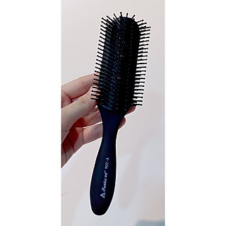 Lược chải mịn lông thật làm bóng mịn bề mặt tóc, dành cho Makeup Tóc chuyên nghiệp - Lược 2 màu lông thú - Hity Beauty