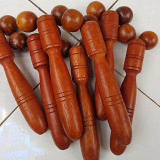 Cây lăn mát xa mặt bằng gỗ hương