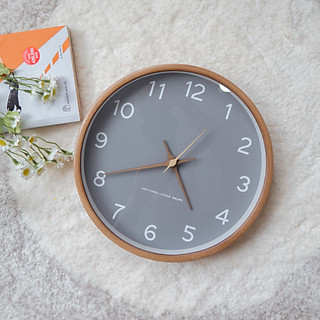 Đồng Hồ Treo Tường Gỗ Bắc Âu Kiểu Số Đơn Giản
