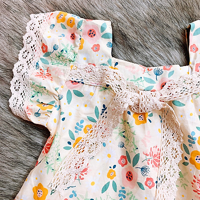 Đầm nơ ren cánh tiên cao cấp họa tiết hoa nhí nhẹ nhàng đáng yêu cho bé 1-7 tuổi chất cotton nhẹ mát – SD072