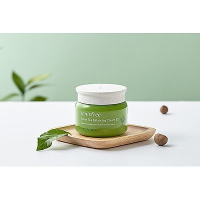 Kem dưỡng ẩm từ trà xanh đảo Jeju Innisfree Green Tea Balancing Cream EX 50ml - NEW