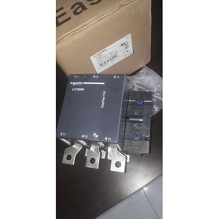 Khởi động từ LC1E250M5 Schneider 3P 250A coil 220Vac | Chính hãng |