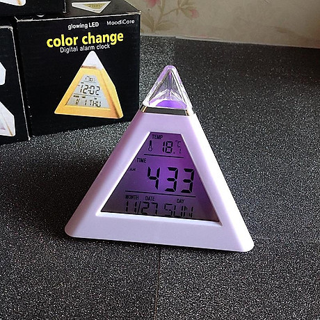 Đồng hồ điện tử hình kim tự tháp để bàn đổi màu (tặng kèm bộ 6 con bướm dạ quang phát sáng) 3