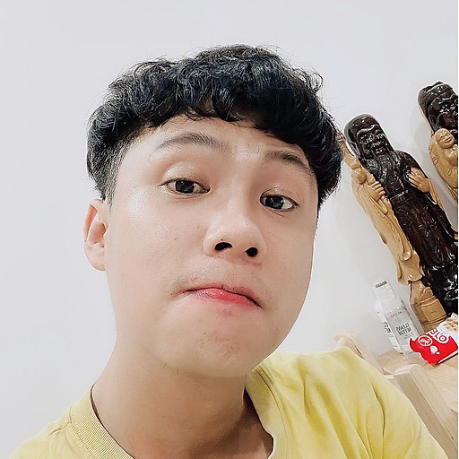 Nguyễn Thân Phi Hùng