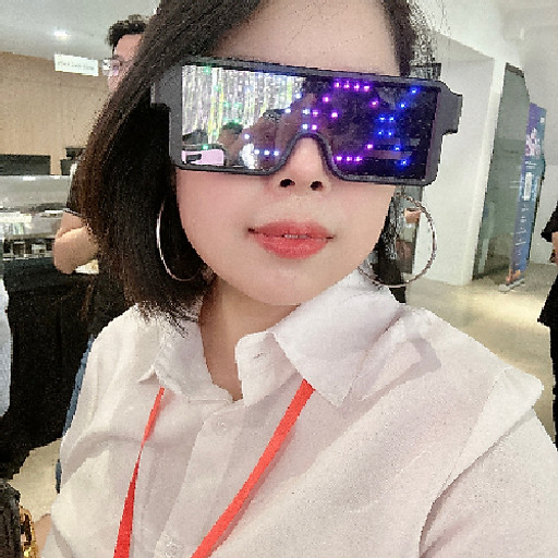 Hanie Ly (Thu Hằng Lý)