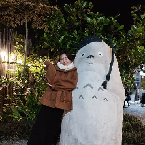 Ngô Quỳnh Hương Lisa