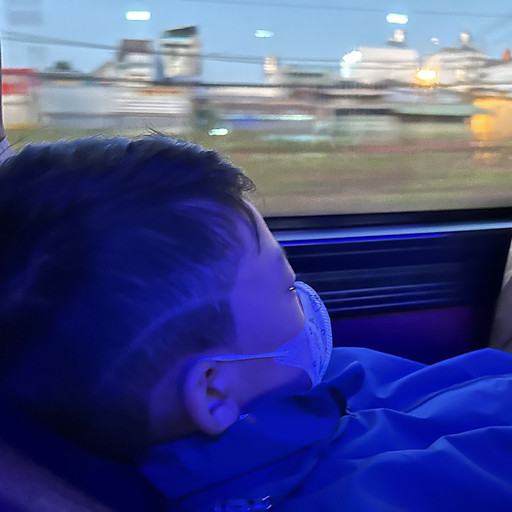 TRẦN NGUYỄN THẾ VINH