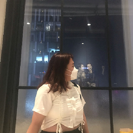 Ngô Hoàng Cẩm Tú