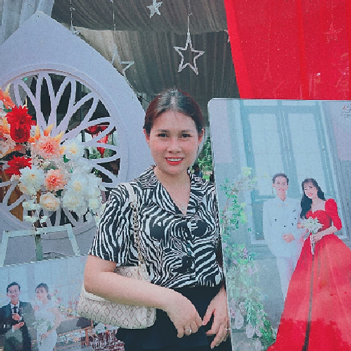 Hồ Kim Châu