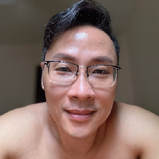 Nguyễn Hoàng Tuấn