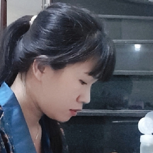 Hồng Thúy