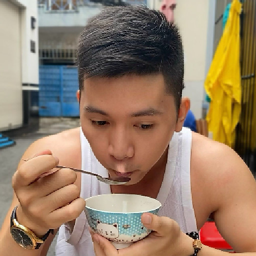 Việt Phương Trần