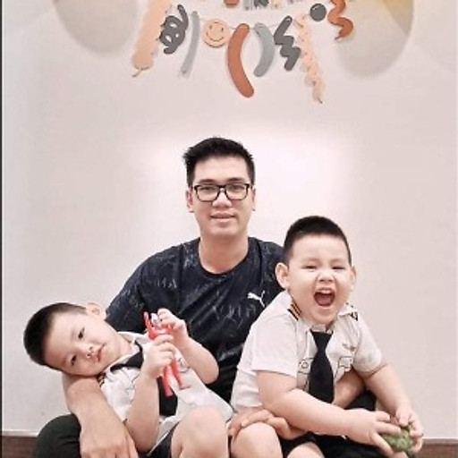 NGUYỄN XUÂN HOANG