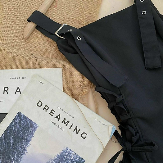 Váy nữ dáng xòe phong cách,Váy 2 dây đen cá tính