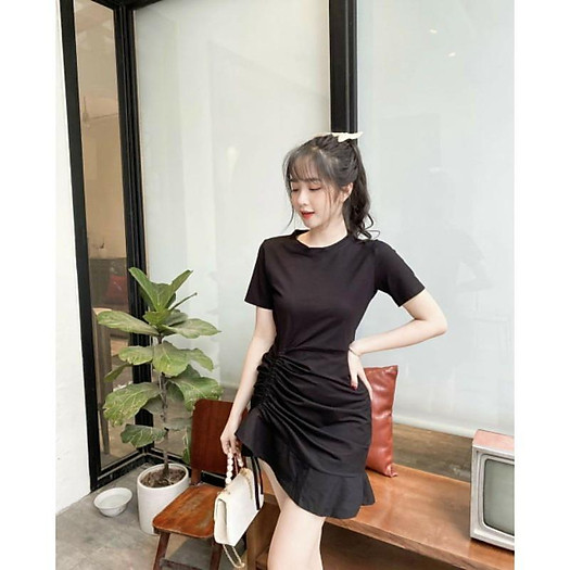 Đầm thun rút dây