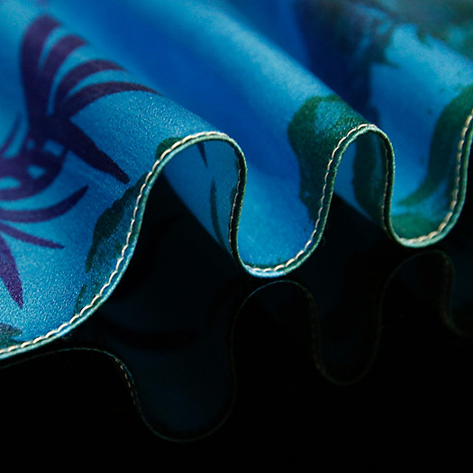 Khăn choàng lụa tơ tằm họa tiết Kinh Thành Huế