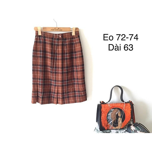 Chân Váy dạ kẻ màu cam đất phong cách, có xếp ly dưới chân váy. dạ đanh và mềm, có lót lụa. cạp eo cố định.