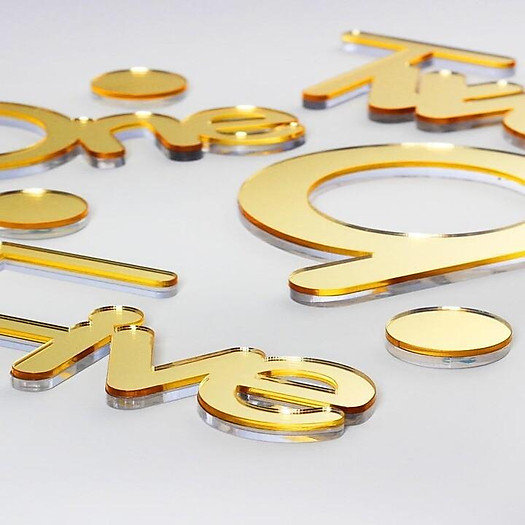 Đồng hồ dán tường 3D