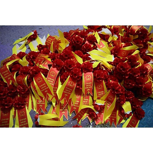 Hoa cài áo đại biểu - 17