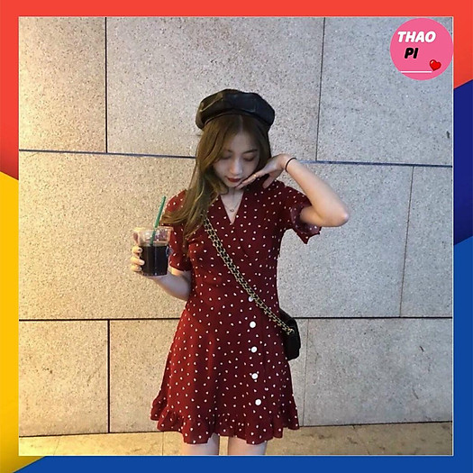 Đầm suông chấm bi đỏ phối nút đuôi cá dễ thương