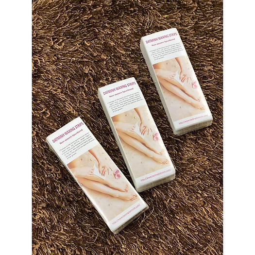Giấy Wax Tẩy Lông 100 Tờ, Đạt Minh Waxing Strips. Hỗ trợ tẩy lông cùng với sáp wax lạnh hoặc sáp wax nóng lỏng.