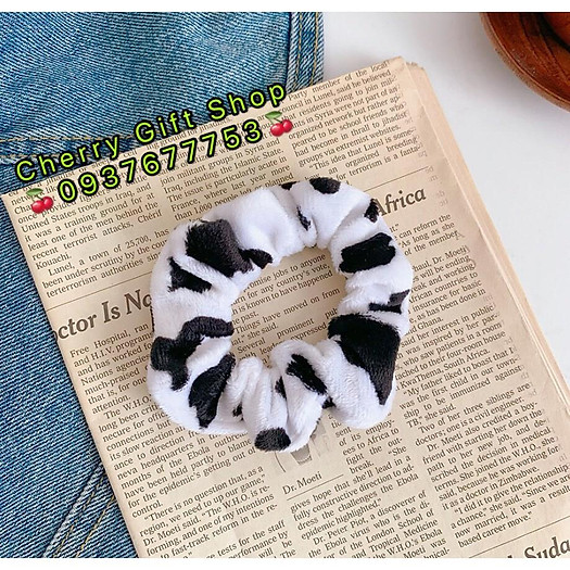 Dây Buộc Tóc Scrunchies Hình Bò Sữa Hot Trend