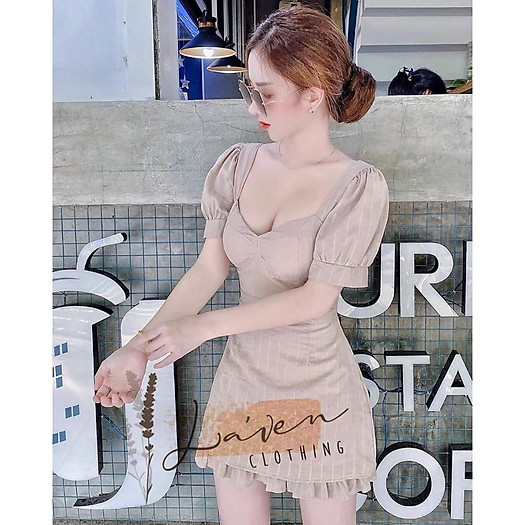 ĐẦM DÁNG XÒE NỮ TAY PHỒNG HỞ LƯNG ( CÓ MÚT NGỰC )