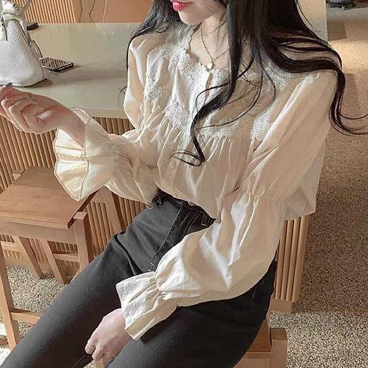 áo sơ mi trắng bánh bèo xinh