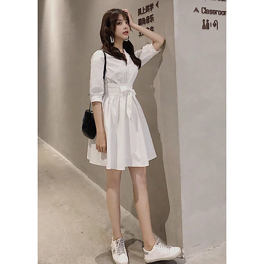 Đầm sơ mi trắng thắt eo