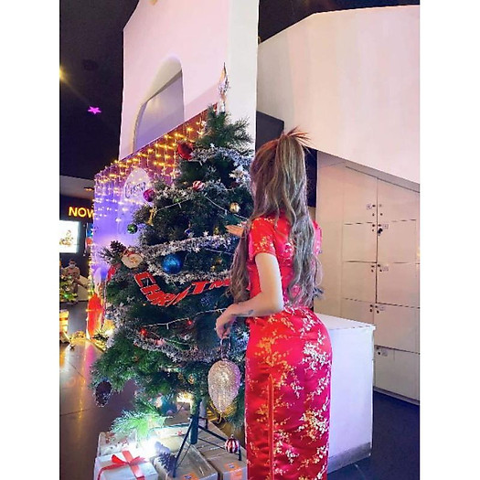 SƯỜN XÁM THÊU HOA