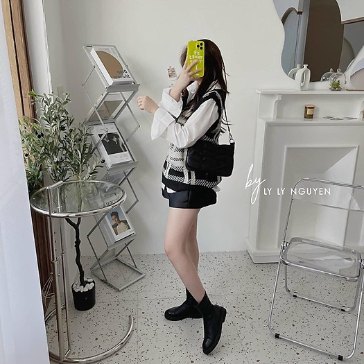 Áo gile nữ len ulzzang cổ chữ V họa tiết kẻ ô đen trắng