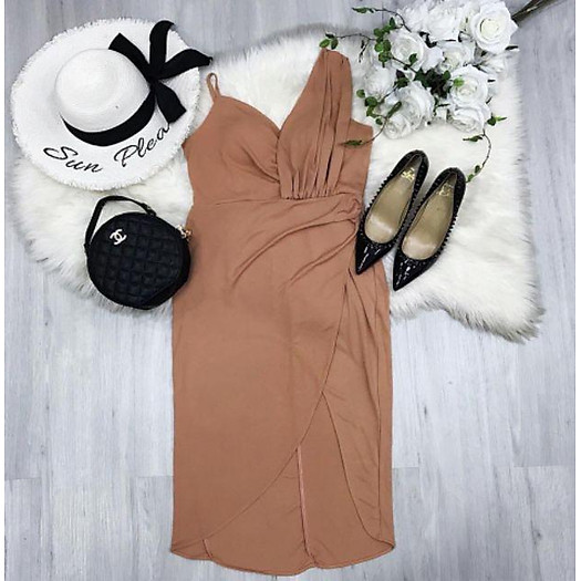 Đầm body tà xéo . Hàng thiết kế ,